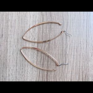 Simple oval hoop earrings